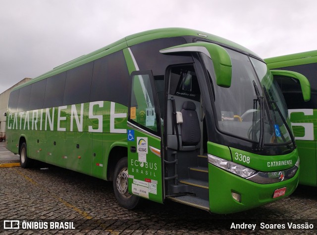 Auto Viação Catarinense 3308 na cidade de Curitiba, Paraná, Brasil, por Andrey  Soares Vassão. Número da foto: #9715228.