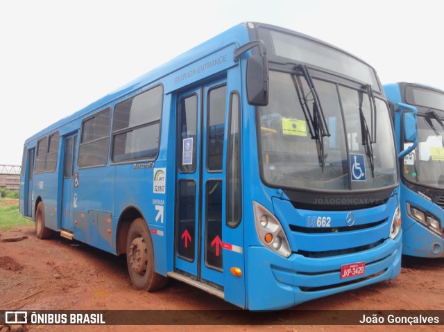 Taguatur - Taguatinga Transporte e Turismo 05662 na cidade de Taguatinga, Distrito Federal, Brasil, por João Gonçalves. Número da foto: #9766488.
