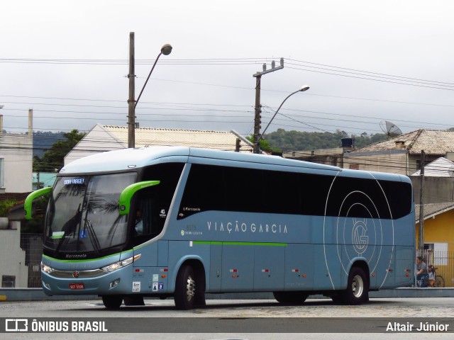 Viação Garcia 8275 na cidade de Balneário Camboriú, Santa Catarina, Brasil, por Altair Júnior. Número da foto: #9765360.