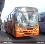 Expresso Azul 17067 na cidade de Curitiba, Paraná, Brasil, por Amauri Caetano. Número da foto: #9765862.