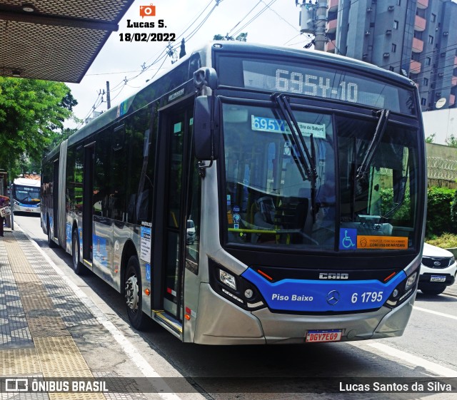 Viação Grajaú S.A. 6 1795 na cidade de São Paulo, São Paulo, Brasil, por Lucas Santos da Silva. ID da foto: 9767167.