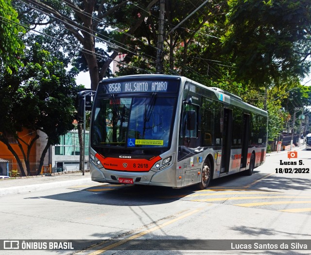 Viação Gato Preto 8 2618 na cidade de São Paulo, São Paulo, Brasil, por Lucas Santos da Silva. ID da foto: 9771349.