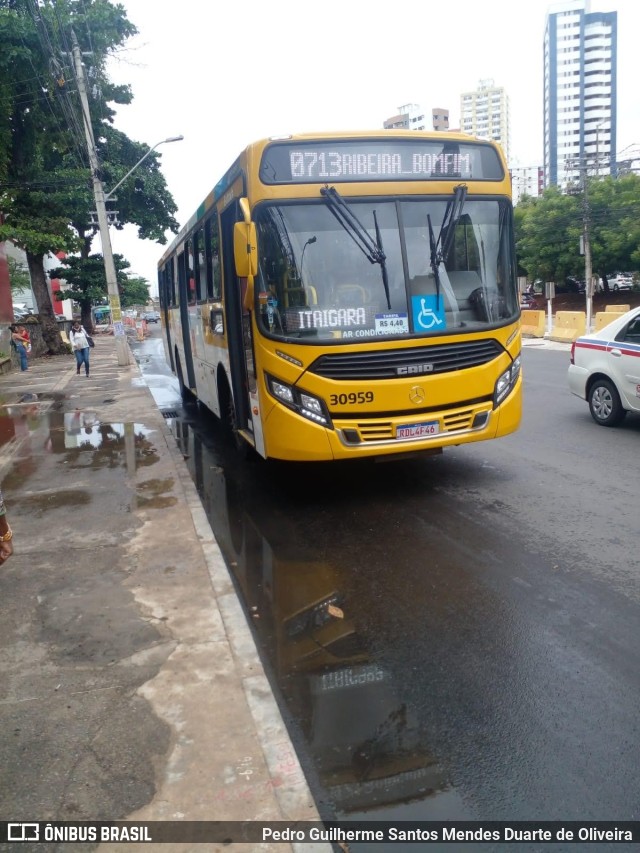 Plataforma Transportes 30959 na cidade de Salvador, Bahia, Brasil, por Pedro Guilherme Santos Mendes Duarte de Oliveira. ID da foto: 9771075.