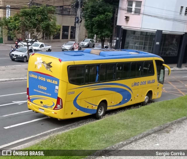 Viação Lírio dos Vales 13500 na cidade de Vitória, Espírito Santo, Brasil, por Sergio Corrêa. ID da foto: 9770878.