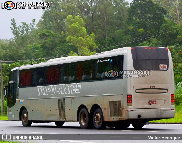 Ônibus Particulares 1751 na cidade de Petrópolis, Rio de Janeiro, Brasil, por Victor Henrique. ID da foto: 9774823.