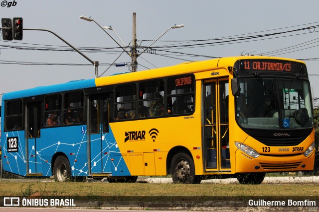Sharp Transportes 123 na cidade de Araucária, Paraná, Brasil, por Guilherme Bomfim. Número da foto: #9774602.