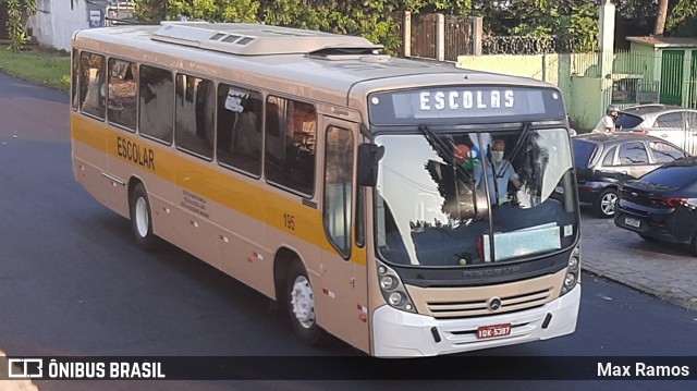 Escolares 195 na cidade de Porto Alegre, Rio Grande do Sul, Brasil, por Max Ramos. Número da foto: #9773290.
