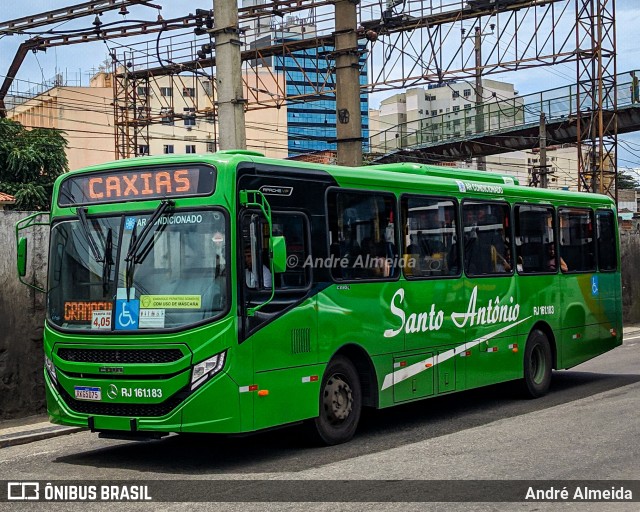 Transportes Santo Antônio RJ 161.183 na cidade de Duque de Caxias, Rio de Janeiro, Brasil, por André Almeida. ID da foto: 9774494.