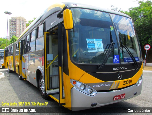 Transportes Capellini 23019 na cidade de São Paulo, São Paulo, Brasil, por Carlos Júnior. ID da foto: 9778569.