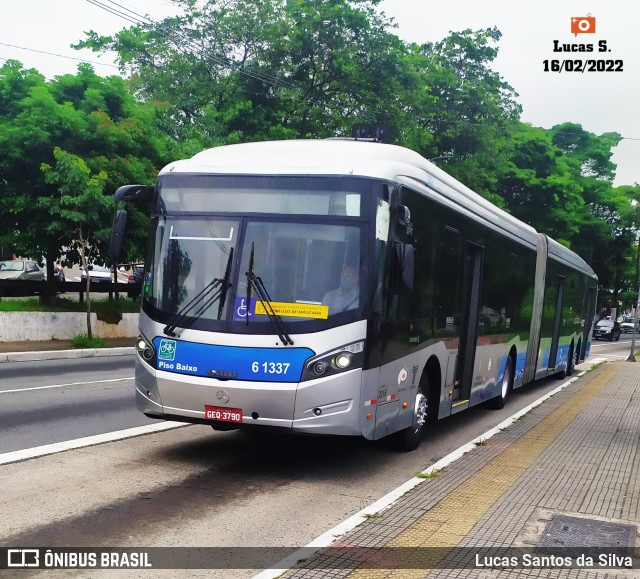 Viação Grajaú S.A. 6 1337 na cidade de São Paulo, São Paulo, Brasil, por Lucas Santos da Silva. Número da foto: #9776230.