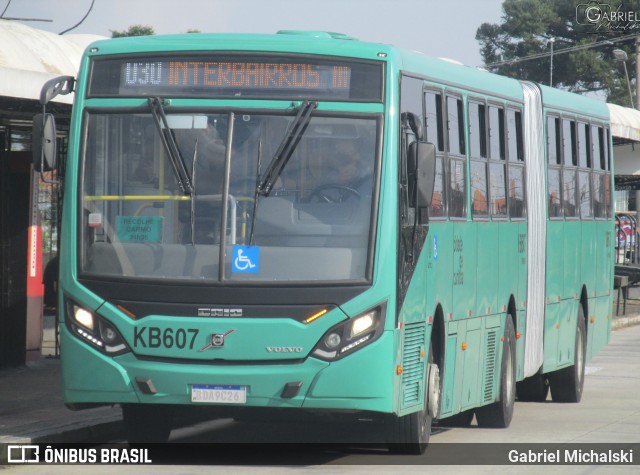 Viação Tamandaré KB607 na cidade de Curitiba, Paraná, Brasil, por Gabriel Michalski. Número da foto: #9780598.