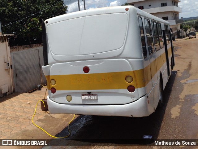 Ônibus Particulares 4387 na cidade de Luziânia, Goiás, Brasil, por Matheus de Souza. Número da foto: #9780809.