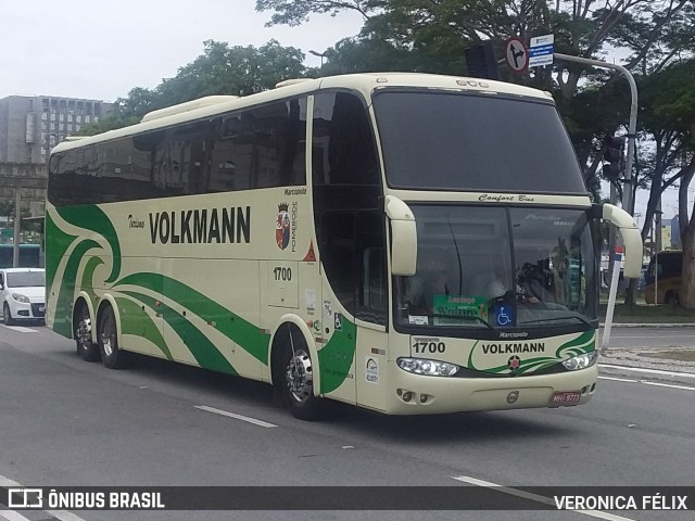 Empresa de Transportes Coletivos Volkmann 1700 na cidade de Florianópolis, Santa Catarina, Brasil, por VERONICA FÉLIX. Número da foto: #9779439.