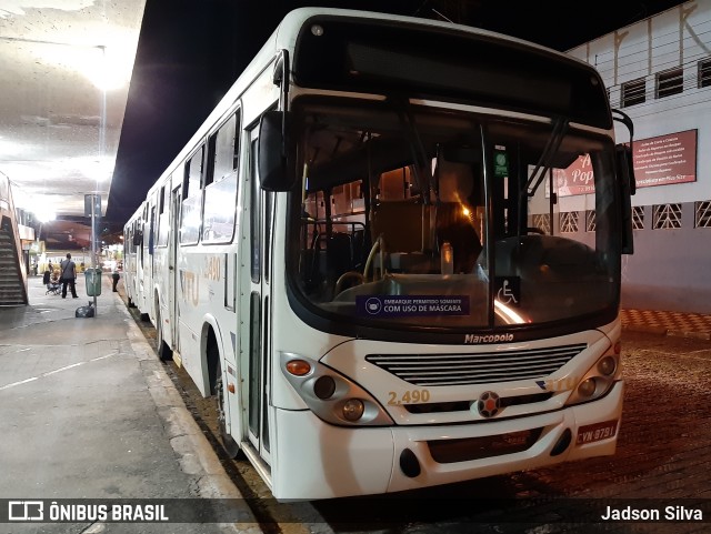 JTU - Jacareí Transporte Urbano 2.490 na cidade de Jacareí, São Paulo, Brasil, por Jadson Silva. ID da foto: 9779710.