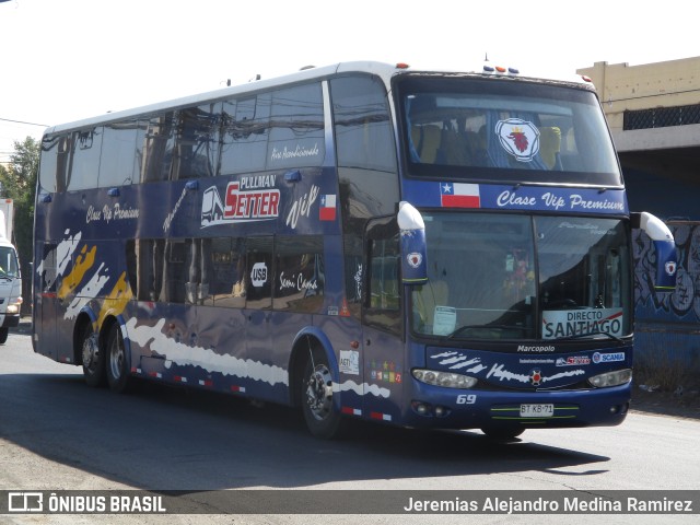 Pullman Setter  na cidade de Santiago, Santiago, Metropolitana de Santiago, Chile, por Jeremias Alejandro Medina Ramirez. Número da foto: #9779881.