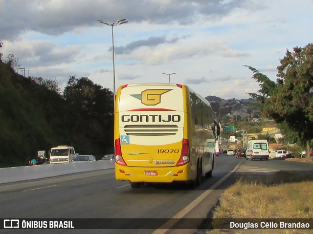 Empresa Gontijo de Transportes 19070 na cidade de Belo Horizonte, Minas Gerais, Brasil, por Douglas Célio Brandao. ID da foto: 9780997.