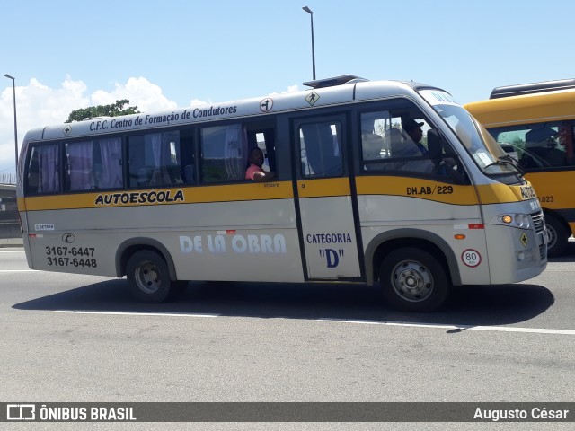 AutoEscola De La Obra 5032 na cidade de Nova Iguaçu, Rio de Janeiro, Brasil, por Augusto César. ID da foto: 9782590.