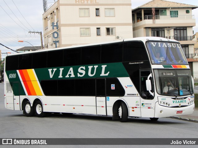 Viasul - Auto Viação Venâncio Aires 6000 na cidade de Balneário Camboriú, Santa Catarina, Brasil, por João Victor. ID da foto: 9784863.