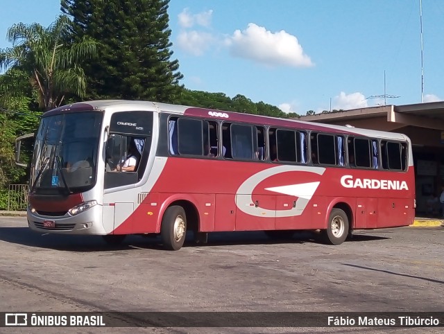 Expresso Gardenia 4060 na cidade de Três Corações, Minas Gerais, Brasil, por Fábio Mateus Tibúrcio. Número da foto: #9784473.