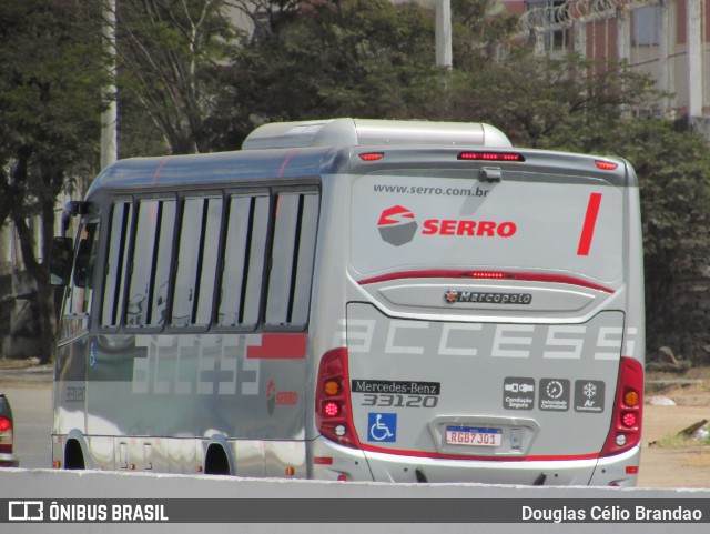 Viação Serro 33120 na cidade de Belo Horizonte, Minas Gerais, Brasil, por Douglas Célio Brandao. Número da foto: #9785362.