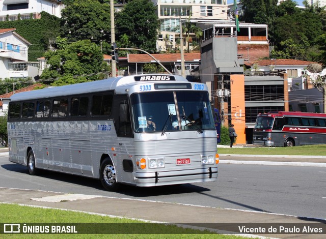 Brabus Transportes e Locadora de Veículos 9300 na cidade de São Paulo, São Paulo, Brasil, por Vicente de Paulo Alves. ID da foto: 9789670.