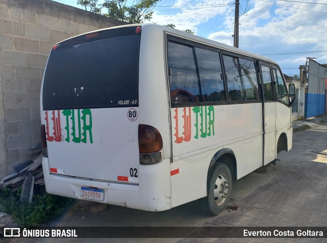 Ônibus Particulares 02 na cidade de Piúma, Espírito Santo, Brasil, por Everton Costa Goltara. Número da foto: #9787588.