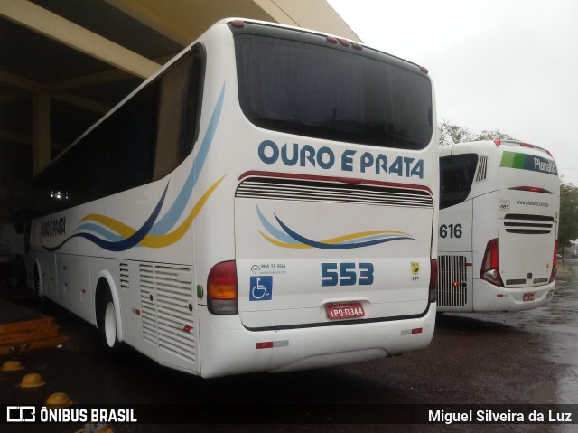 Viação Ouro e Prata 553 na cidade de Alegrete, Rio Grande do Sul, Brasil, por Miguel Silveira da Luz. Número da foto: #9790515.