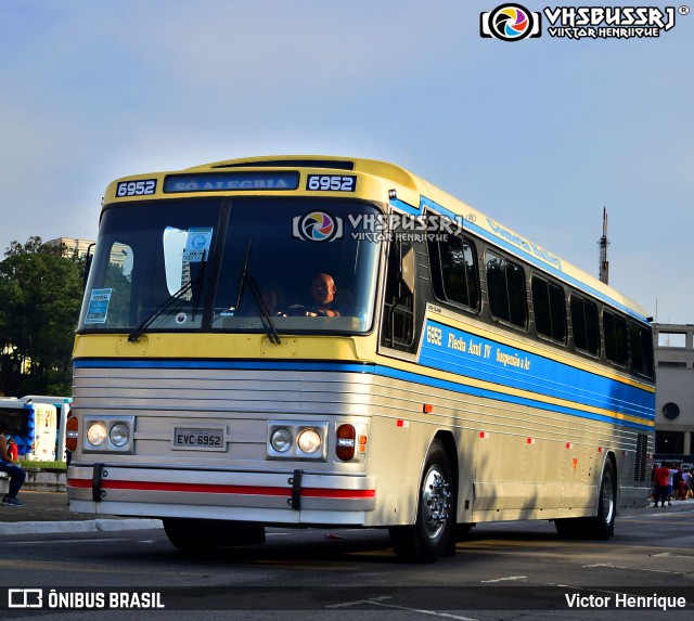 Ônibus Particulares 6952 na cidade de São Paulo, São Paulo, Brasil, por Victor Henrique. Número da foto: #9720633.