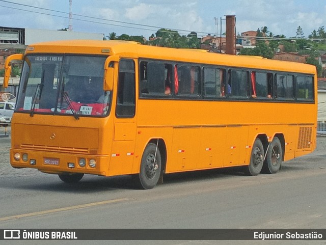 Ônibus Particulares 3013 na cidade de Nazaré da Mata, Pernambuco, Brasil, por Edjunior Sebastião. ID da foto: 9720758.