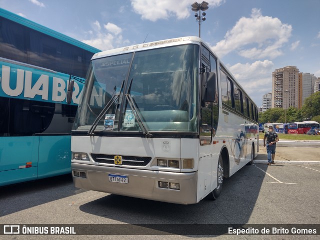 Ônibus Particulares 6542 na cidade de São Paulo, São Paulo, Brasil, por Espedito de Brito Gomes. Número da foto: #9723682.