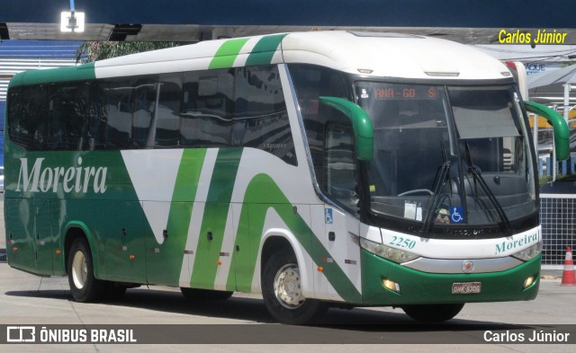 Empresa de Transportes e Turismo Moreira 2250 na cidade de Goiânia, Goiás, Brasil, por Carlos Júnior. ID da foto: 9723131.