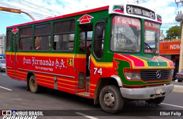 San Fernando S.A. De Transportes 74 na cidade de Asunción, Paraguai, por Elliot Felip. ID da foto: 9724625.