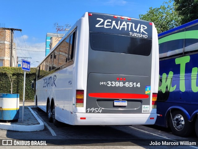 Zenatur Turismo 1954 na cidade de Aparecida, São Paulo, Brasil, por João Marcos William. Número da foto: #9726779.