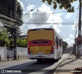 Empresa Metropolitana 548 na cidade de Jaboatão dos Guararapes, Pernambuco, Brasil, por Luan Mikael. Número da foto: #:id.