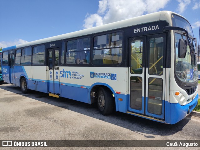 Insular Transportes Coletivos 5132 na cidade de Florianópolis, Santa Catarina, Brasil, por Cauã Augusto. Número da foto: #9731066.