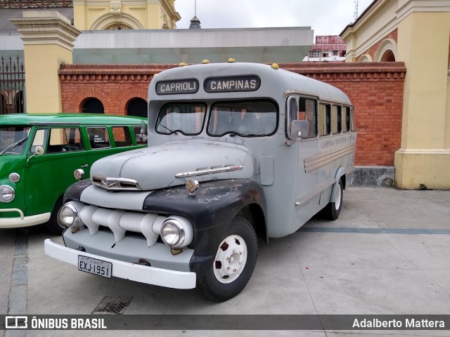 Viação Caprioli 1951 na cidade de São Paulo, São Paulo, Brasil, por Adalberto Mattera. ID da foto: 9733645.