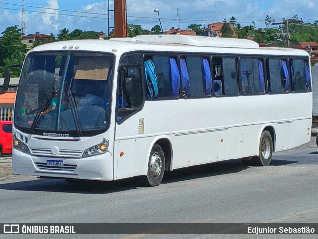 Ônibus Particulares 4H54 na cidade de Nazaré da Mata, Pernambuco, Brasil, por Edjunior Sebastião. ID da foto: 9817935.