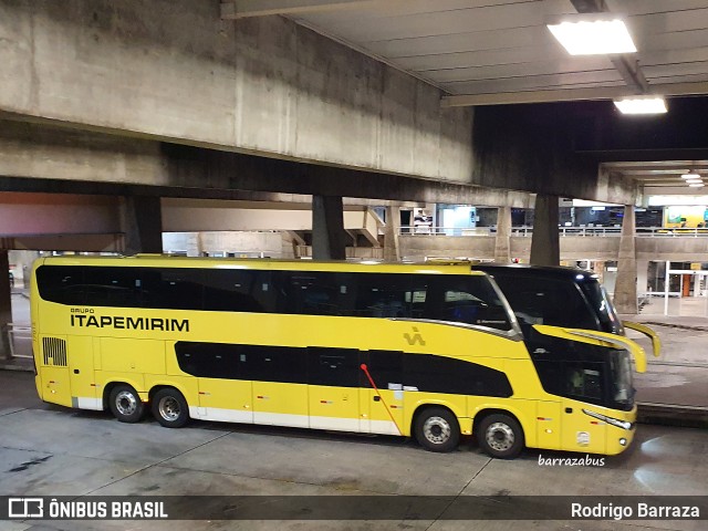 Viação Itapemirim 17015 na cidade de Curitiba, Paraná, Brasil, por Rodrigo Barraza. Número da foto: #9817721.