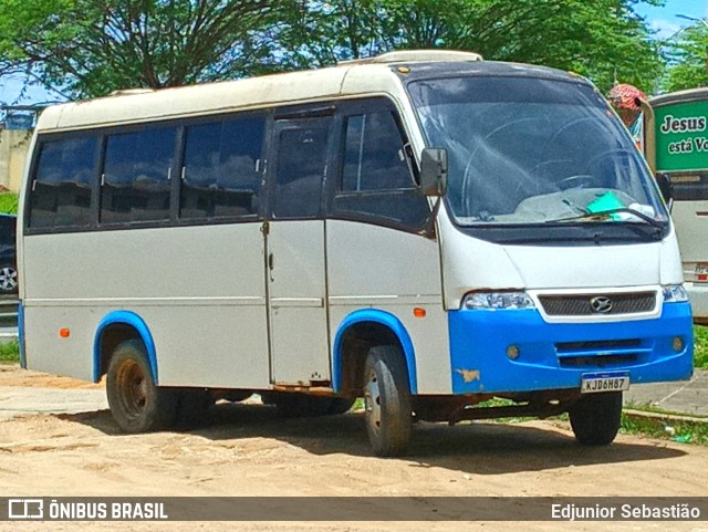 Ônibus Particulares 01 na cidade de Nazaré da Mata, Pernambuco, Brasil, por Edjunior Sebastião. Número da foto: #9818112.