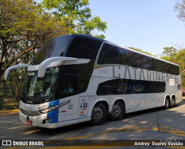 Auto Viação Catarinense 319319 na cidade de São Paulo, São Paulo, Brasil, por Andrey  Soares Vassão. Número da foto: #9818355.