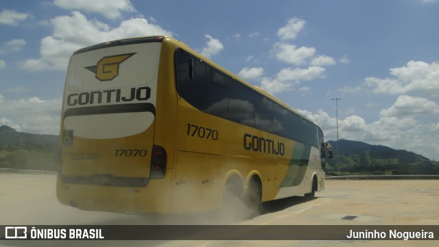 Empresa Gontijo de Transportes 17070 na cidade de Estiva, Minas Gerais, Brasil, por Juninho Nogueira. ID da foto: 9820476.