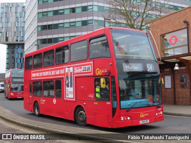 London General DOE5 na cidade de Croydon, Greater London, Inglaterra, por Fábio Takahashi Tanniguchi. ID da foto: 9820138.