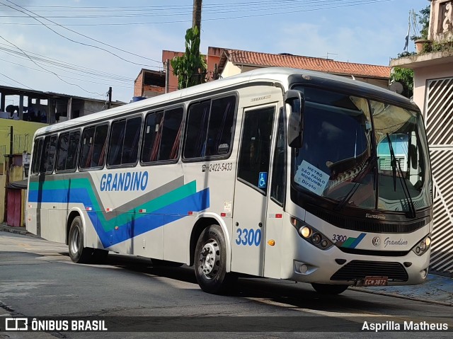 Grandino Transportes 3300 na cidade de Taboão da Serra, São Paulo, Brasil, por Asprilla Matheus. ID da foto: 9822879.