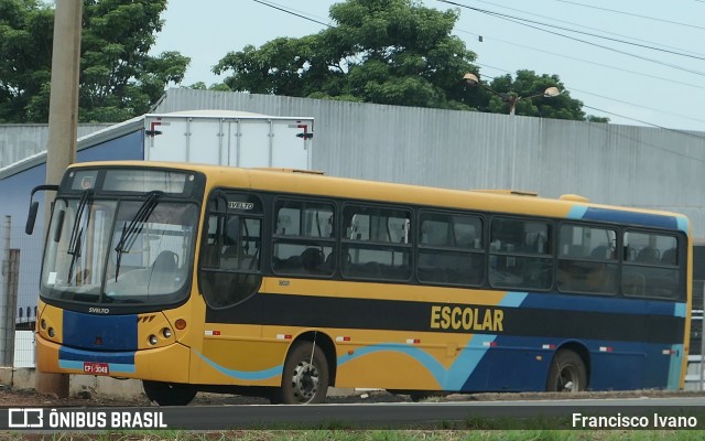 Escolares 319 na cidade de Ourinhos, São Paulo, Brasil, por Francisco Ivano. Número da foto: #9823289.