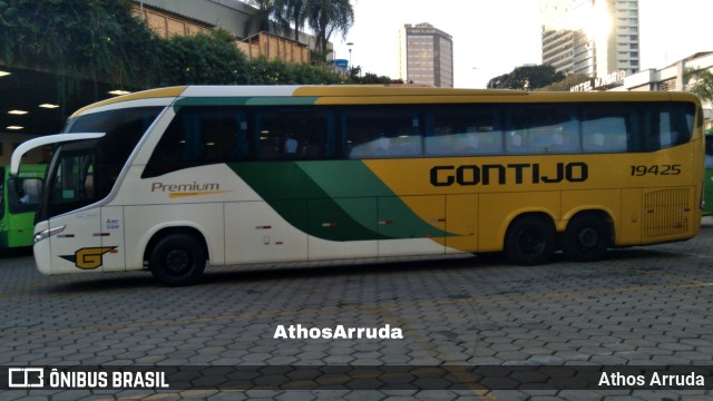 Empresa Gontijo de Transportes 19425 na cidade de Belo Horizonte, Minas Gerais, Brasil, por Athos Arruda. ID da foto: 9821692.