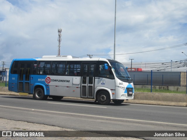 Sistema Complementar de Recife 065 na cidade de Jaboatão dos Guararapes, Pernambuco, Brasil, por Jonathan Silva. Número da foto: #9821244.
