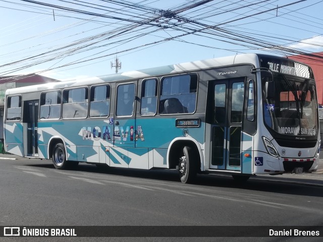 Transportes Paracito 105 na cidade de San Vicente, Moravia, San José, Costa Rica, por Daniel Brenes. ID da foto: 9829177.