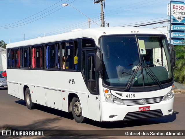 Pontual Sul Transporte e Turismo 4195 na cidade de Botucatu, São Paulo, Brasil, por Gabriel dos Santos Almeida. Número da foto: #9833955.
