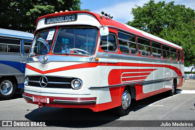 Mercedes-Benz MONOBLOCO O-321 na cidade de São Paulo, São Paulo, Brasil, por Julio Medeiros. Número da foto: #9833975.