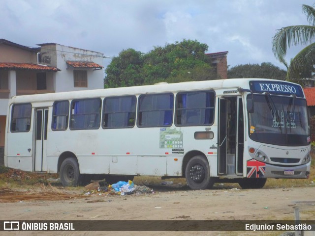 Ônibus Particulares 7G70 na cidade de Goiana, Pernambuco, Brasil, por Edjunior Sebastião. Número da foto: #9839174.